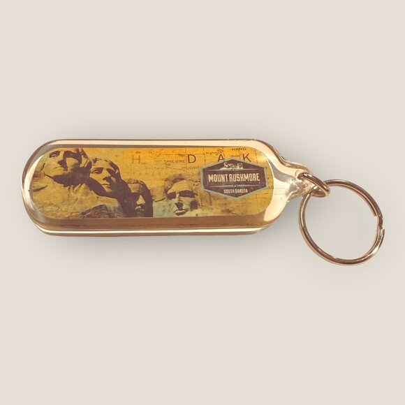 Mount Rushmore South Dakota Souvenir Keychain Keyring - Picture 2 of 2